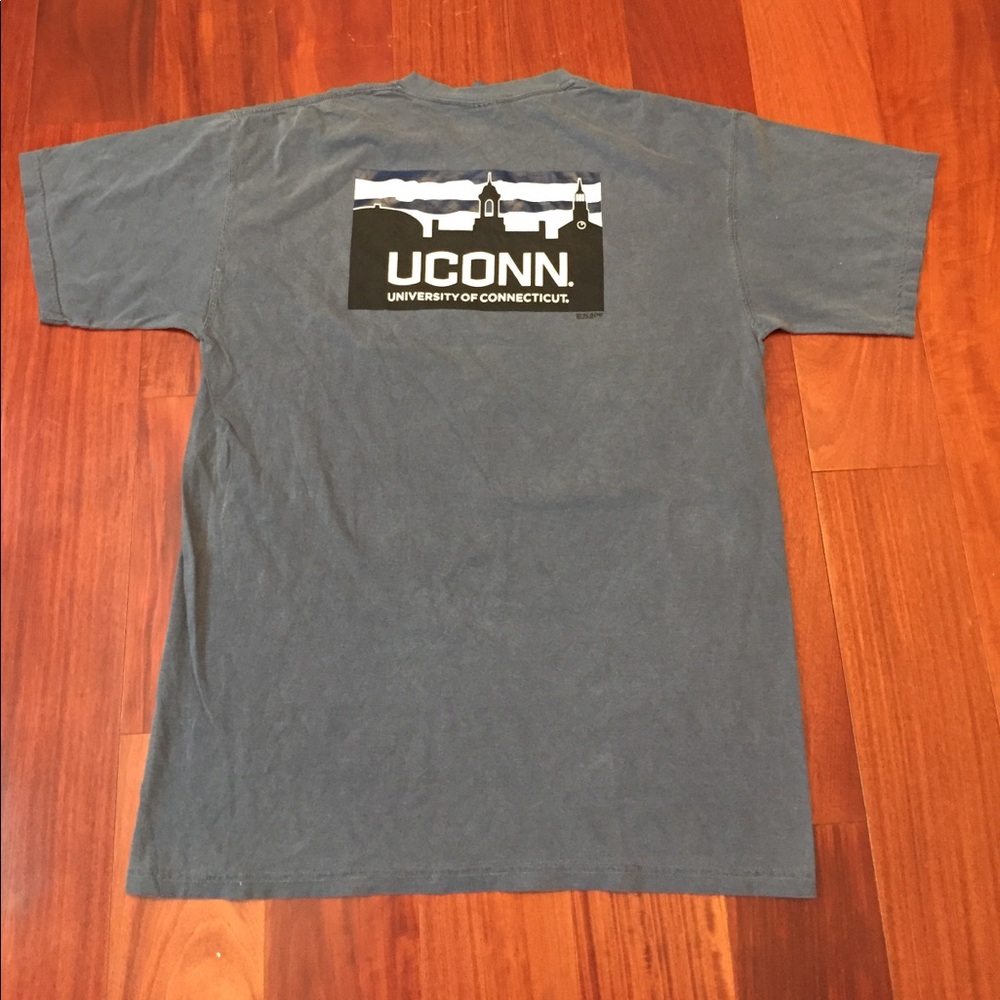 UCONN UNIVERSITY OF CONNECTICUT MENS T-SHIRT TOP SHORT SLEEVES - Picture 2 of 8